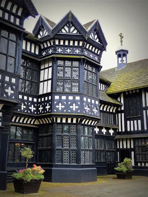 tudor style architecture uk